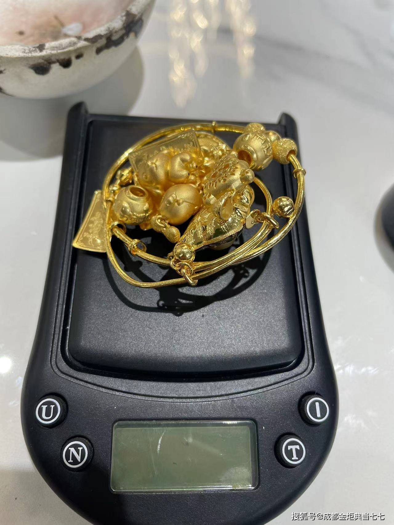 永春最新24小时上门回收金价方法分析(最方便真实的永春24小时上门回收黄金方法)